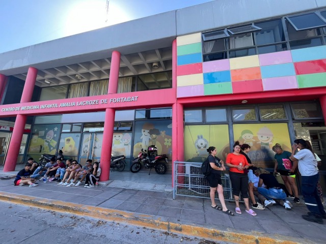 Familiares de una paciente de 3 aos piden explicaciones